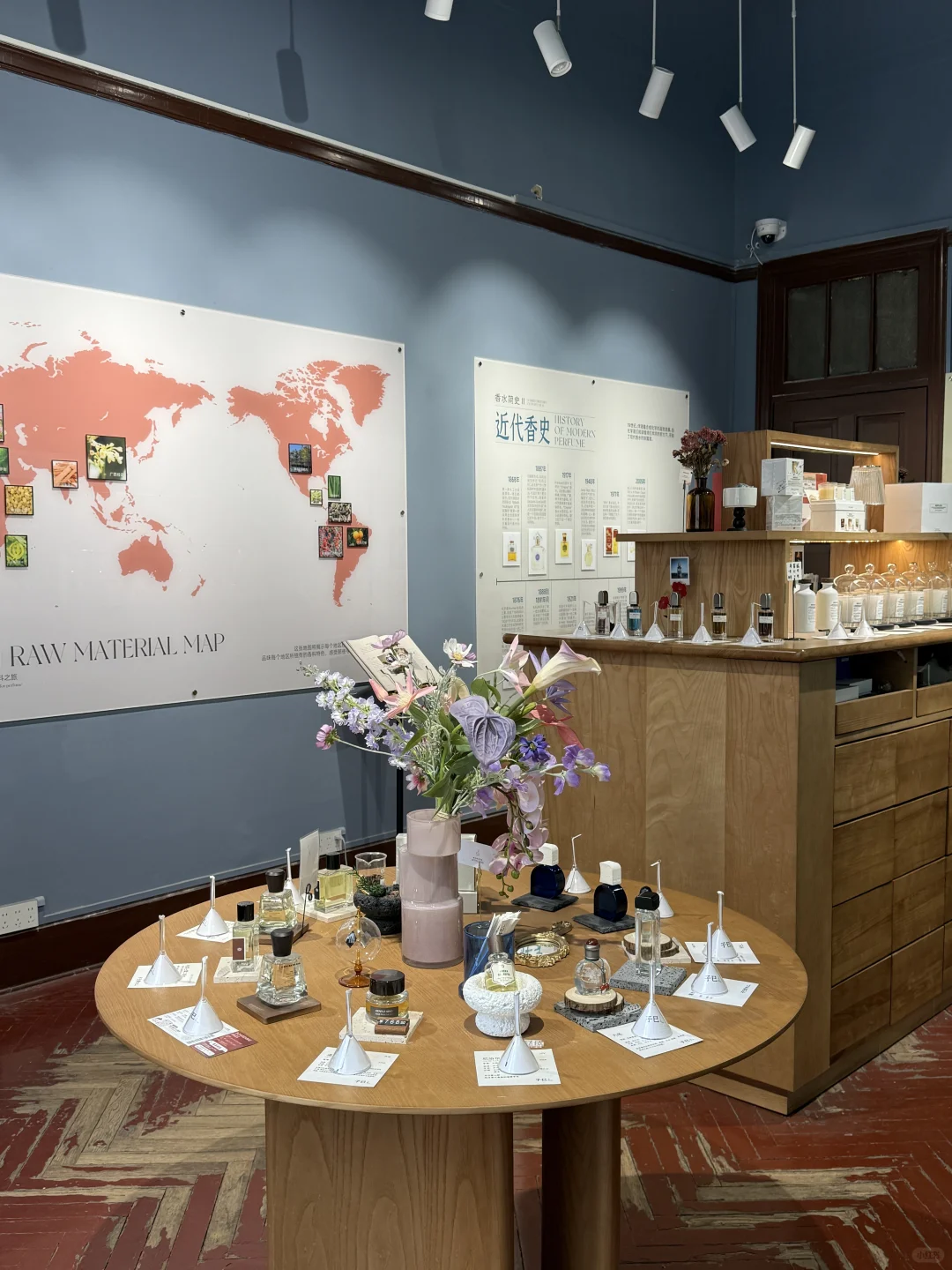 天津新展?在破碎镜像里闻见千万种自己?