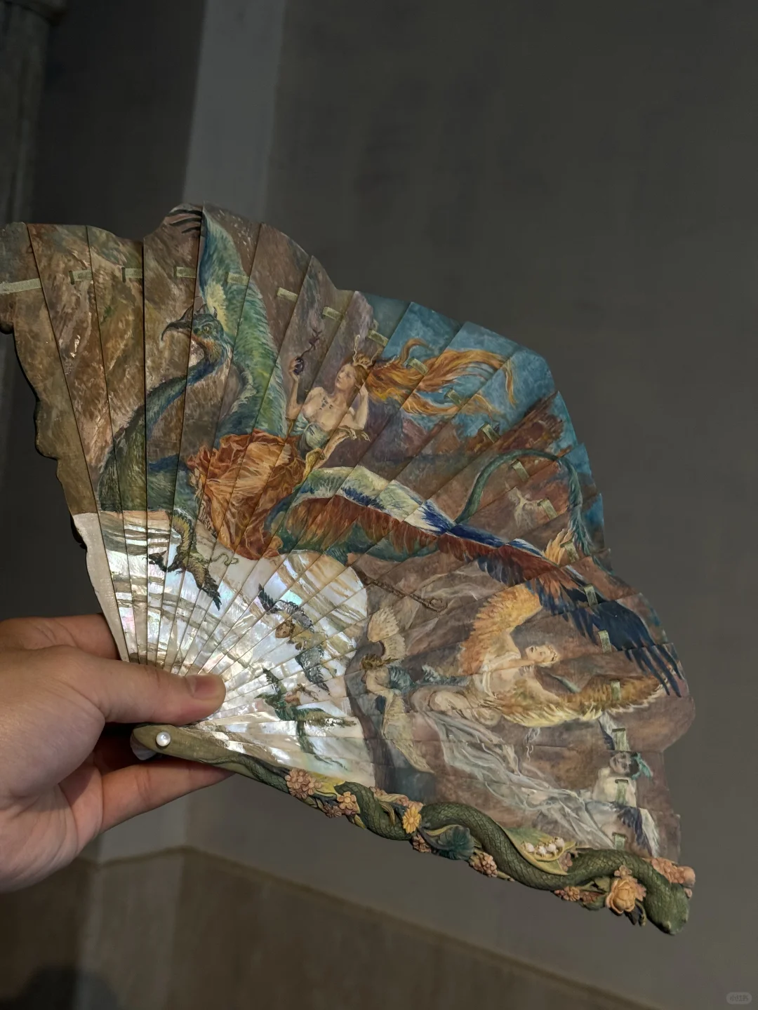 又复刻了一把博物馆的扇子