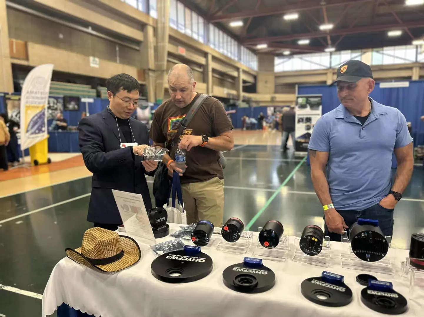 当然是要来QHYCCD的展台了—2025NEAF