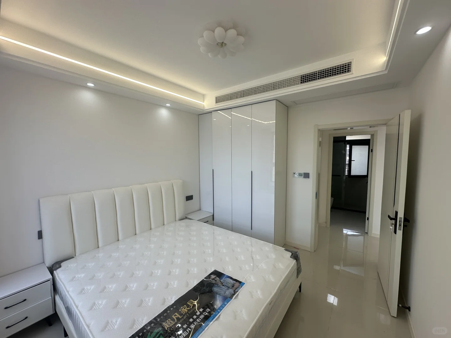 急转?国家会展中心奶油风一房