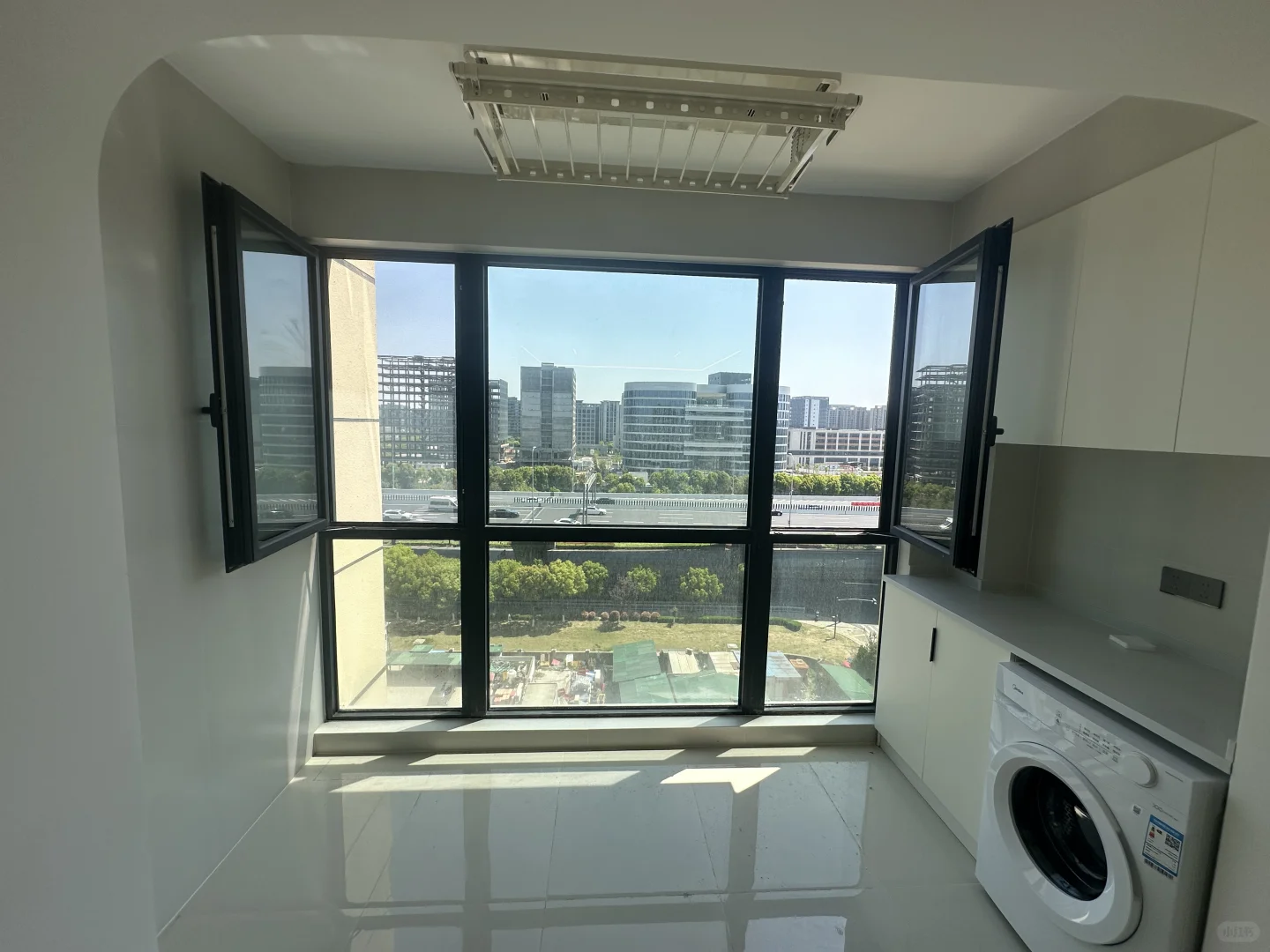 急转?国家会展中心奶油风一房