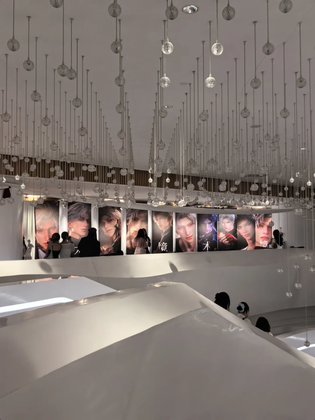 秦彻美术展，从第一张简介开始就想哭了?