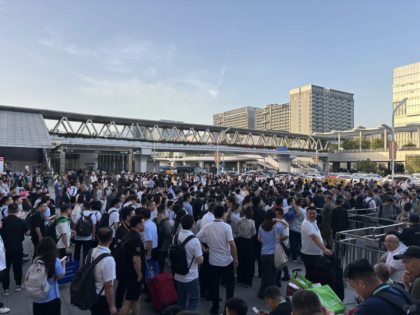 第二天好多人啊每天暴走三万步