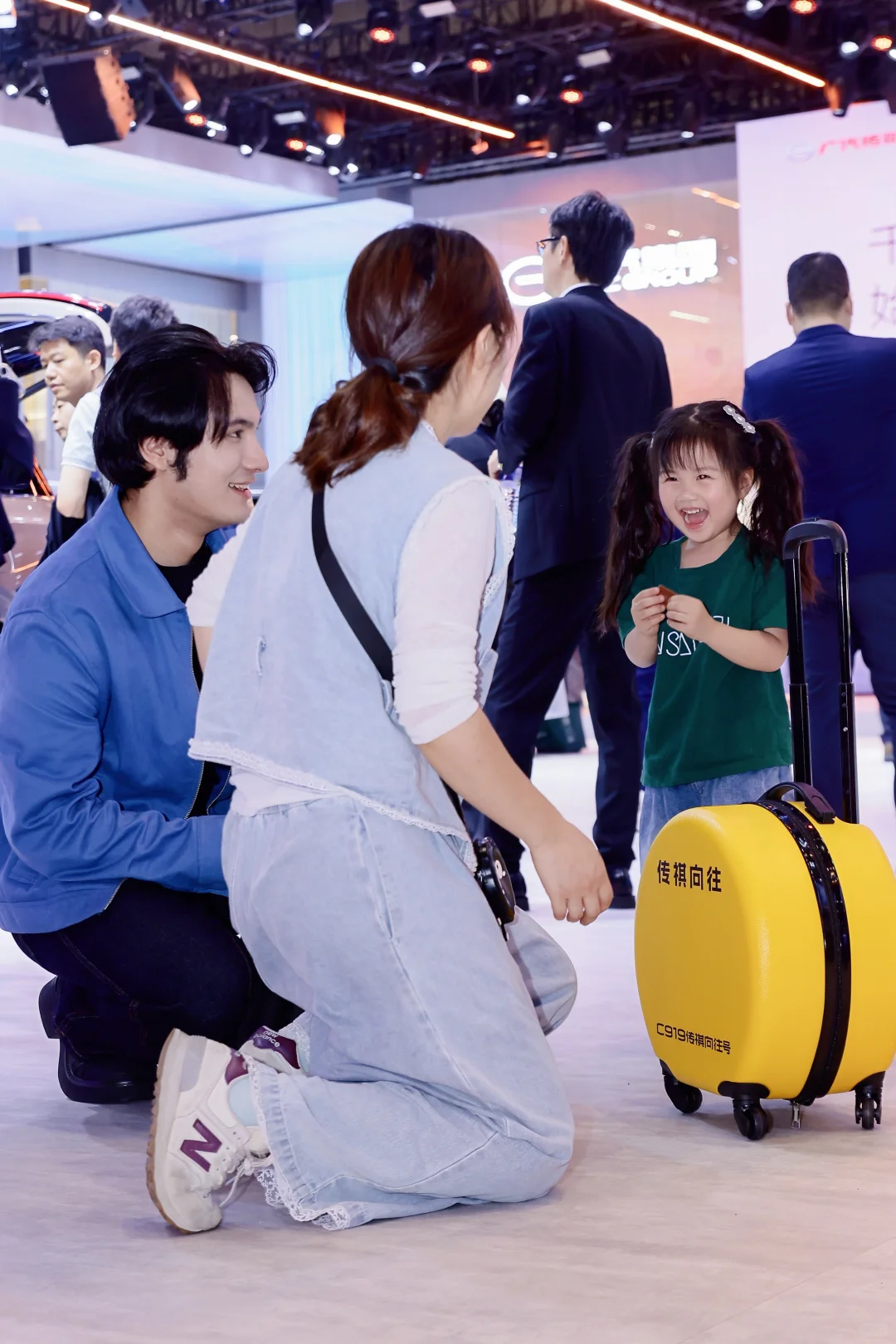 上海国家会展中心玩耍的一天