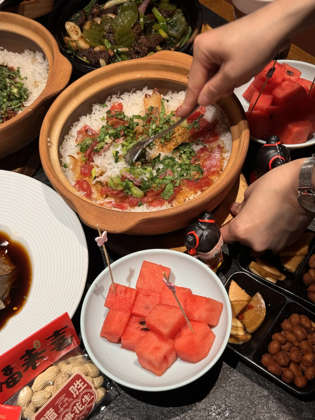 哈尔滨会展负一。。。排队王。。。