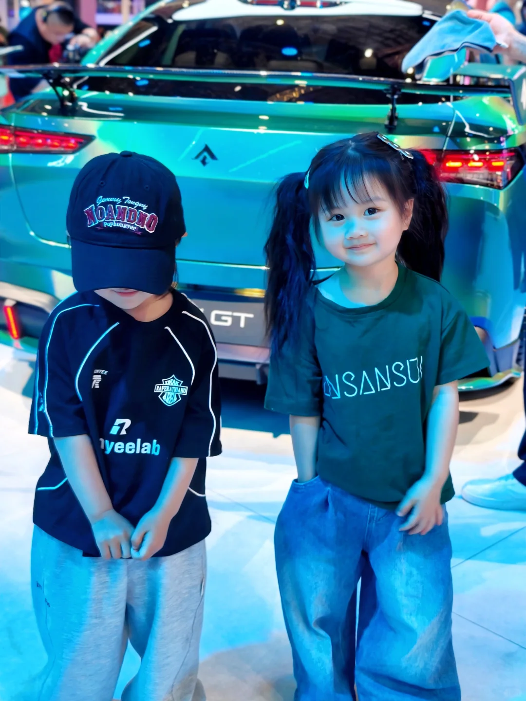 上海国家会展中心玩耍的一天