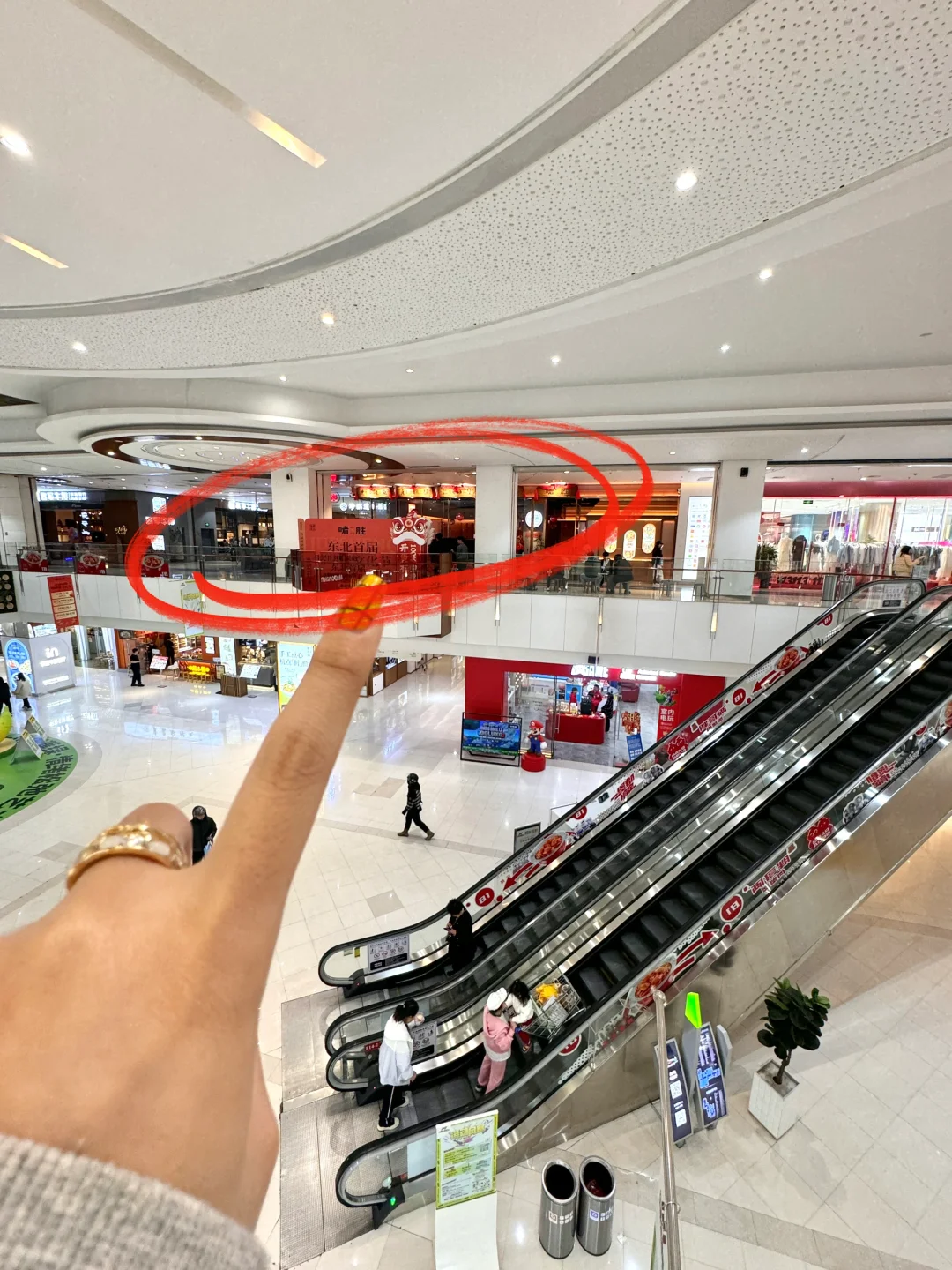 哈尔滨会展负一。。。排队王。。。