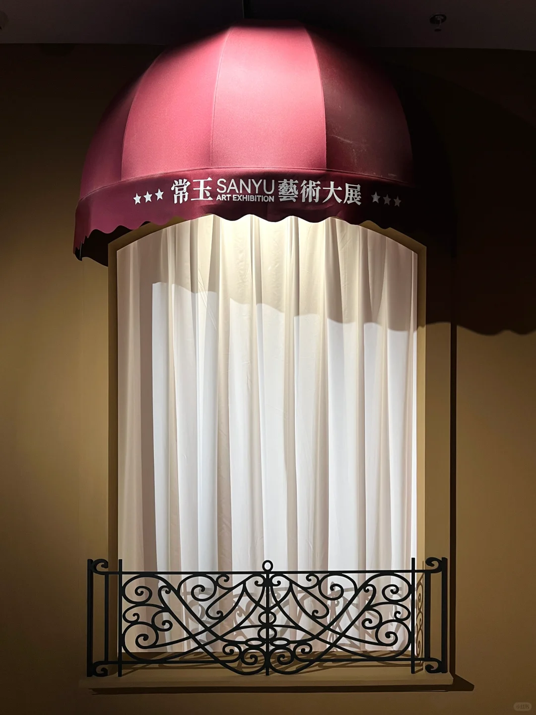 周杰伦钟爱的艺术家画展来深圳万象天地了