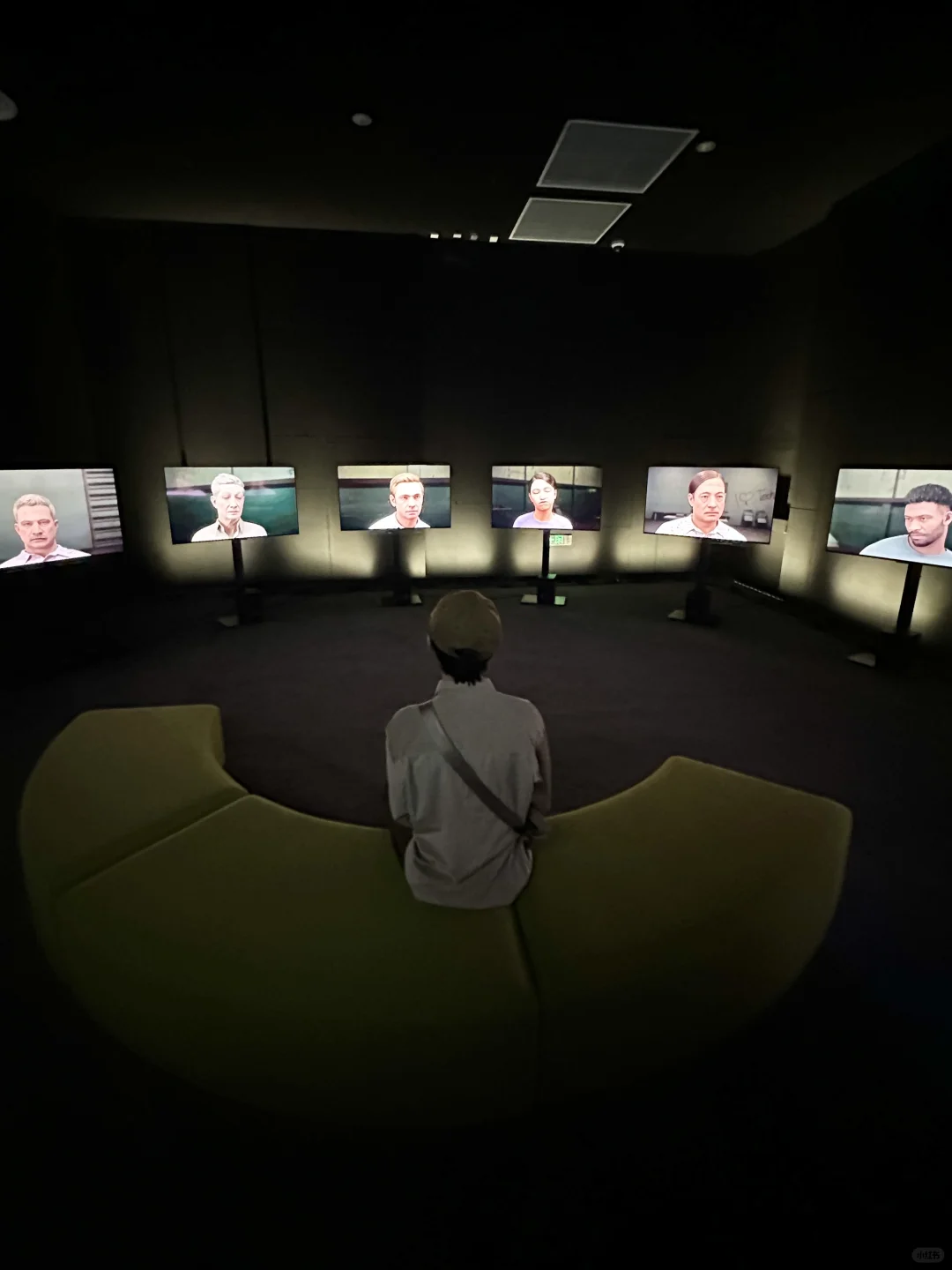 头次看到这么多AI的展！仿佛进入未来世界！