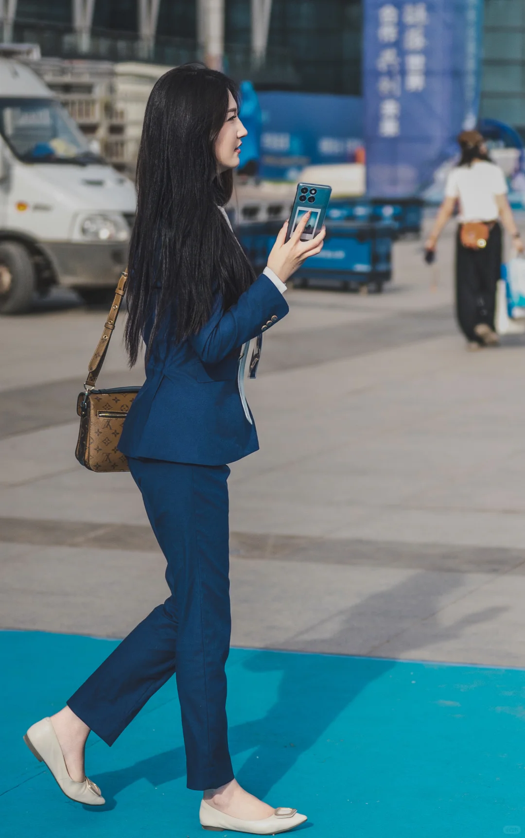 宝鸡市钛谷国际钛产业博览会街拍