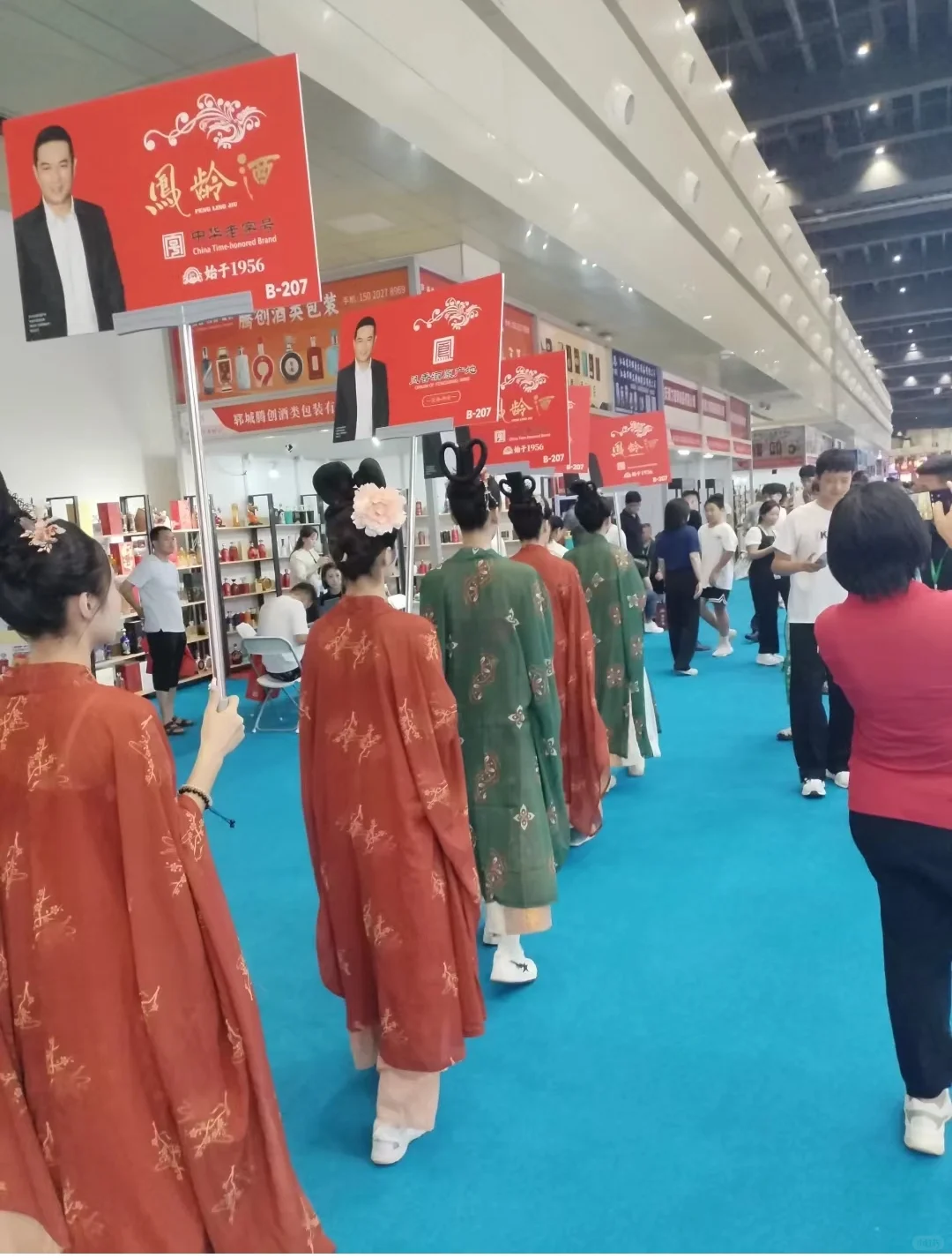 太恶心了！礼仪站了一天才5oo实战记录。