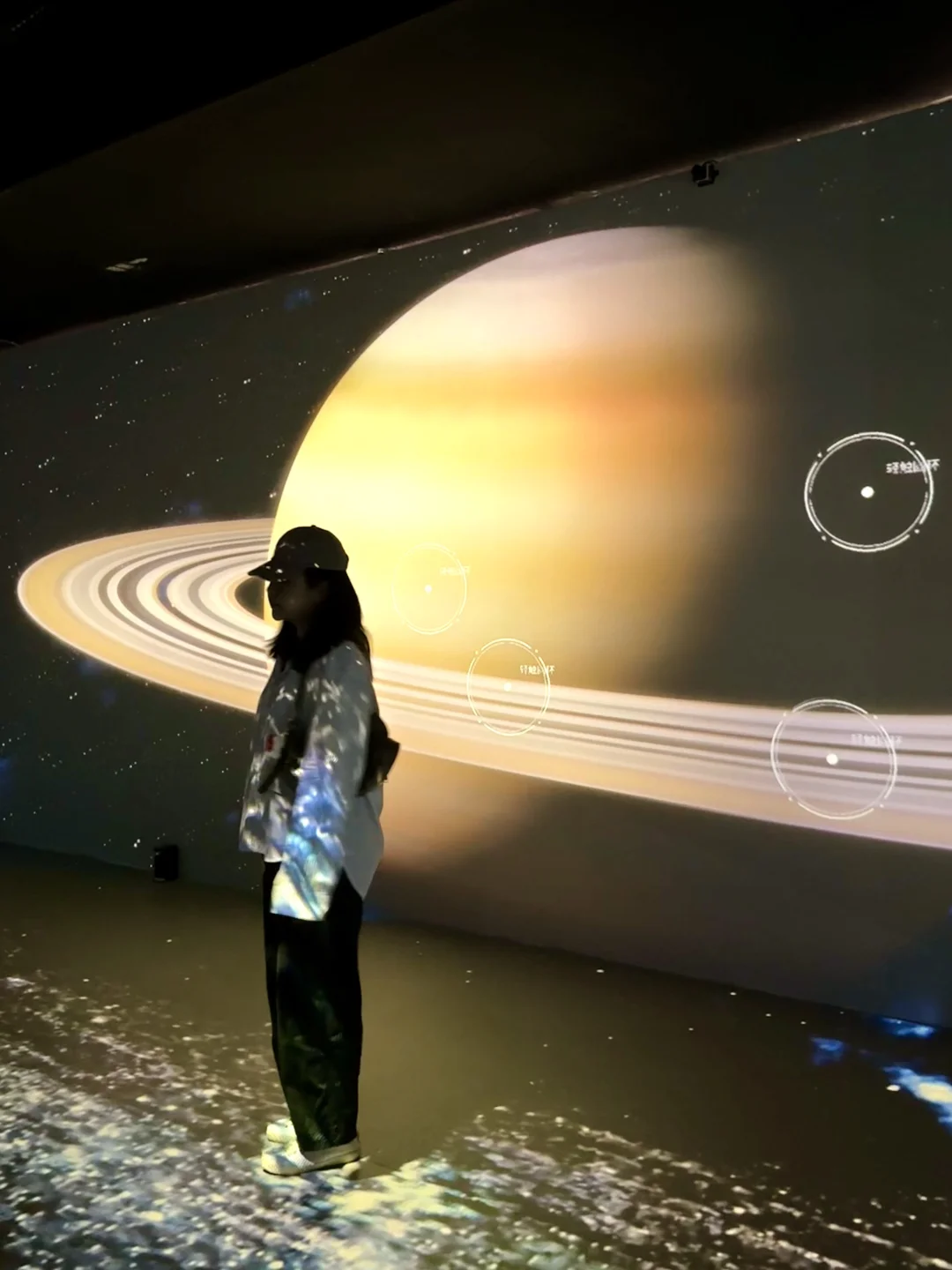 上海从不缺震撼的展‼️分分钟拥有人生照片?