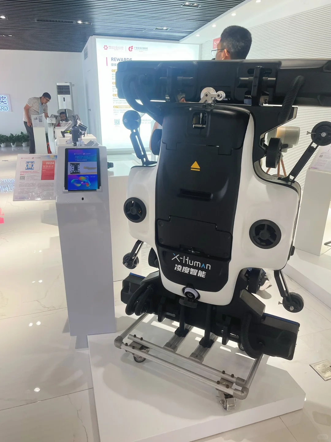 137届广交会，高关税政策下我就当见见世面了