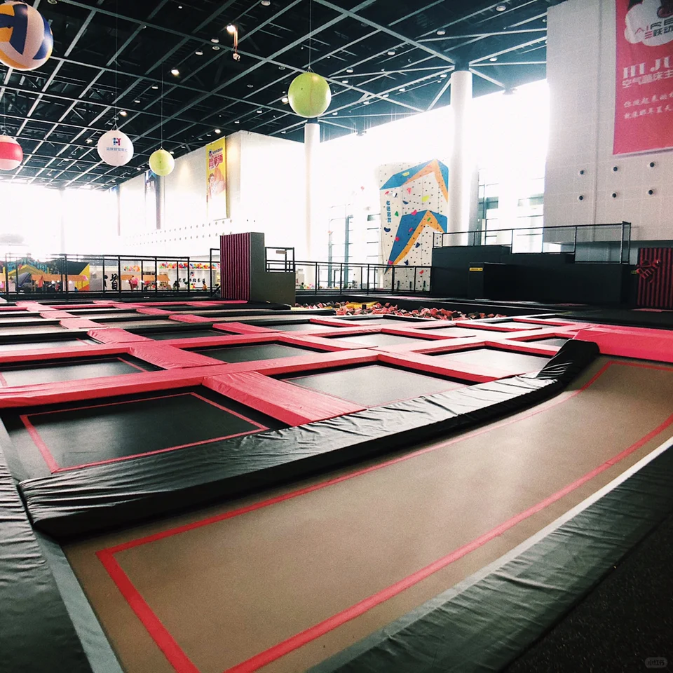 Hi jump跃动力蹦床公园（会展店）开业啦！