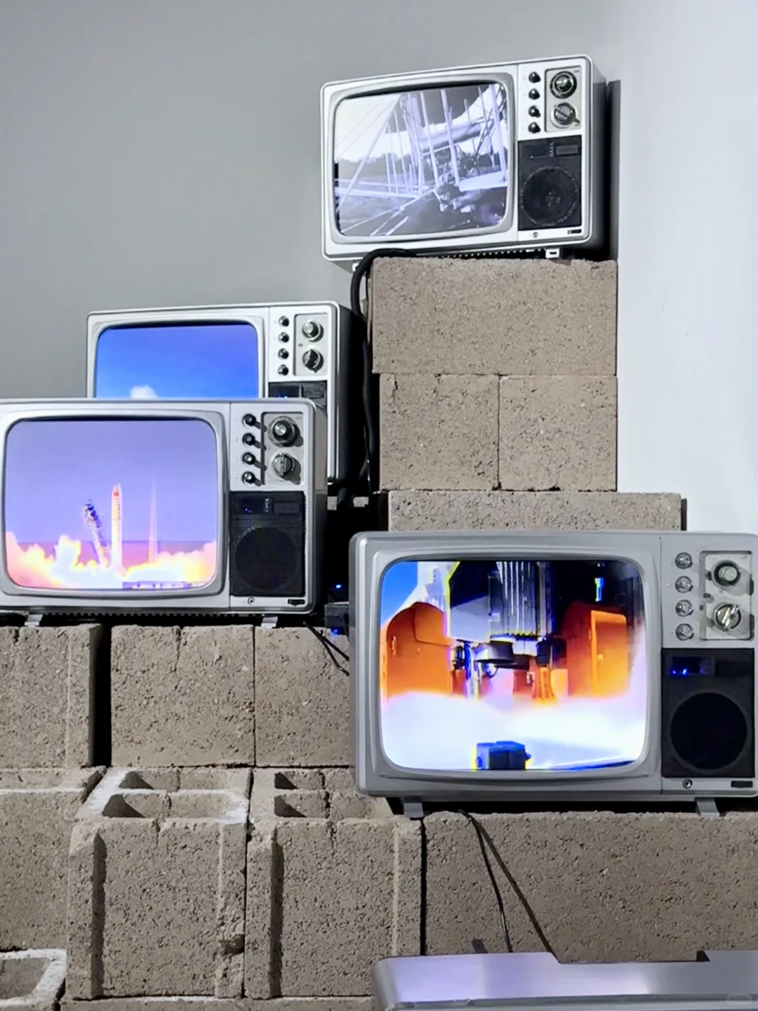 上海从不缺震撼的展‼️分分钟拥有人生照片?