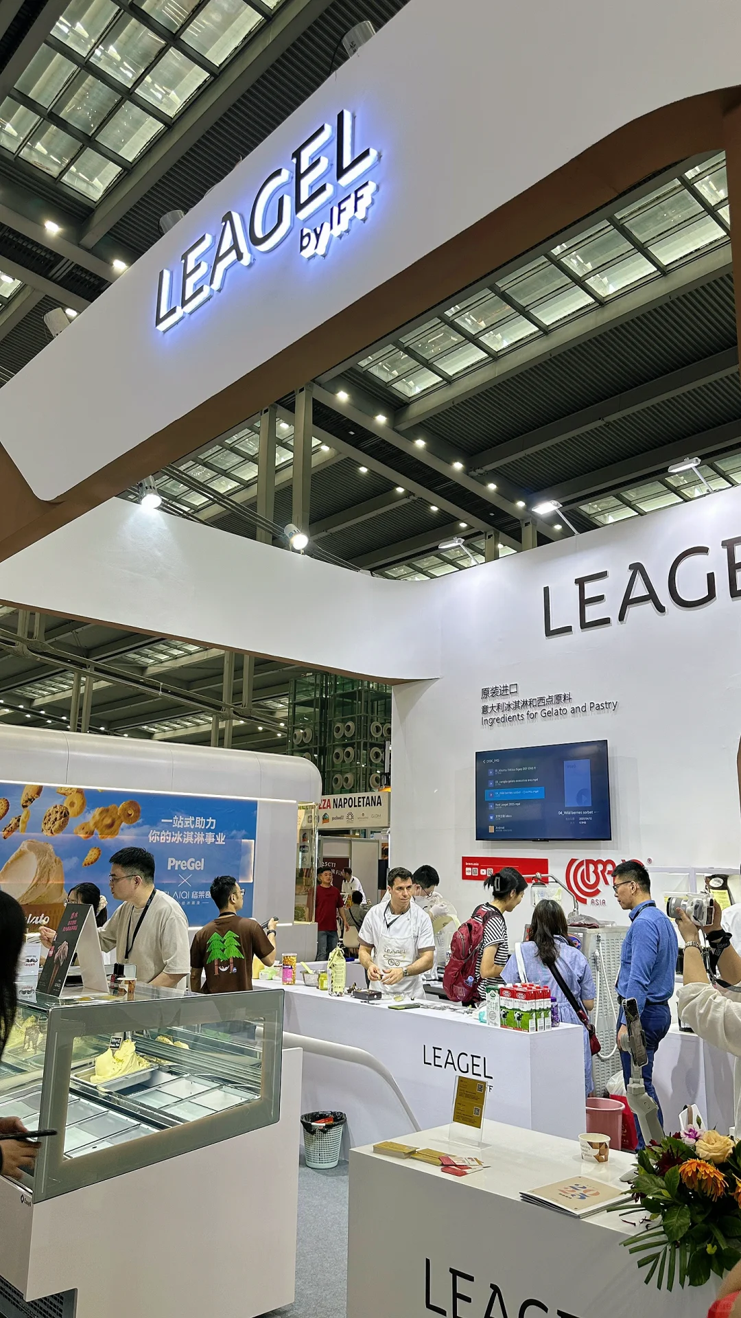 深圳冰淇淋展会，有多少人是把?吃饱了?