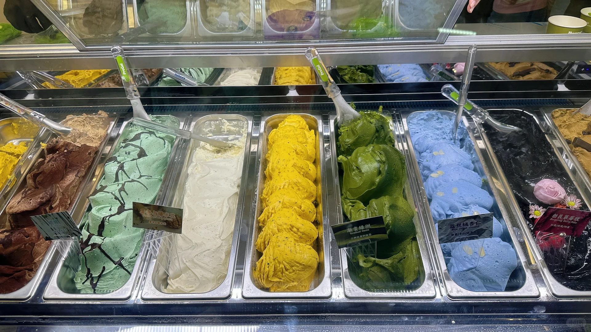 深圳冰淇淋展会，有多少人是把?吃饱了?