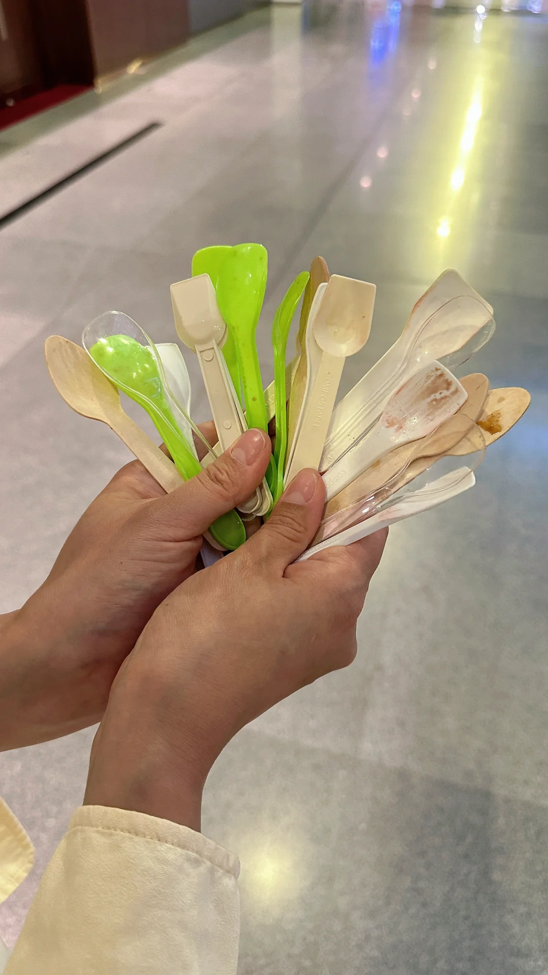 深圳冰淇淋展会，有多少人是把?吃饱了?