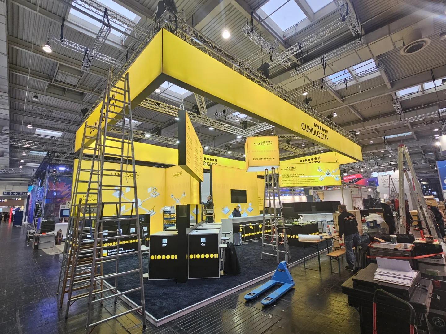 汉诺威展台搭建中，现场搭建实拍！