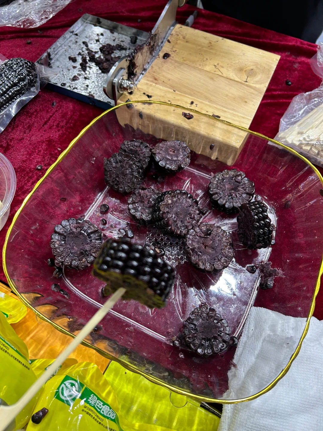 左滑带你逛食品电商博览会→