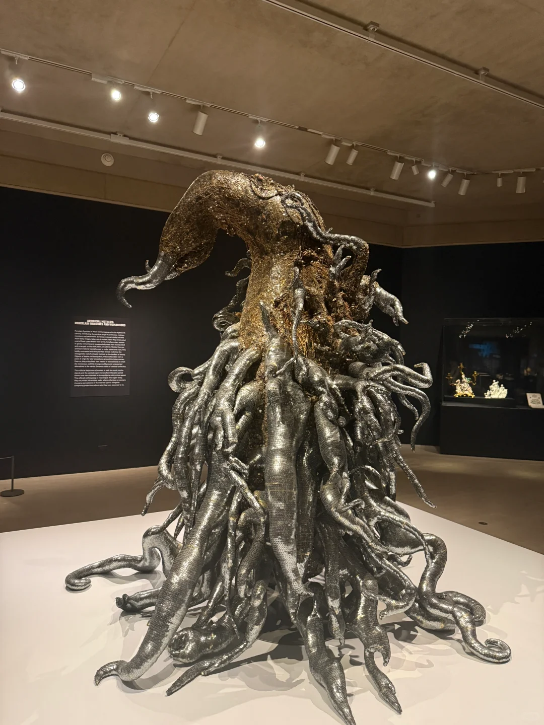 每个中国/亚裔女性都绝不能错过The Met新展