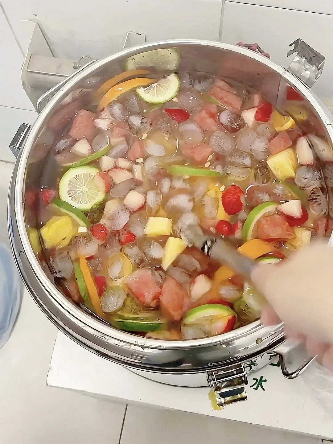 摆摊第一天备受打击?