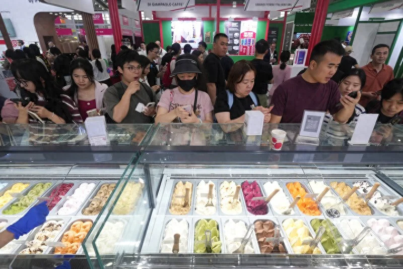 有手工冰淇淋和咖啡的深圳美食展