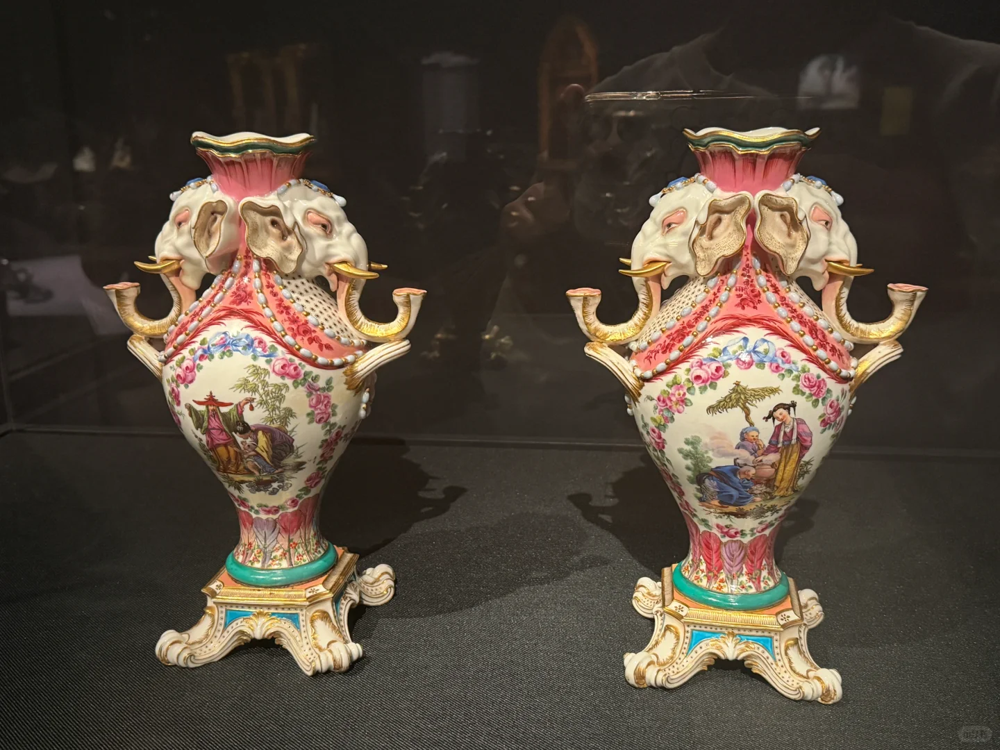 每个中国/亚裔女性都绝不能错过The Met新展