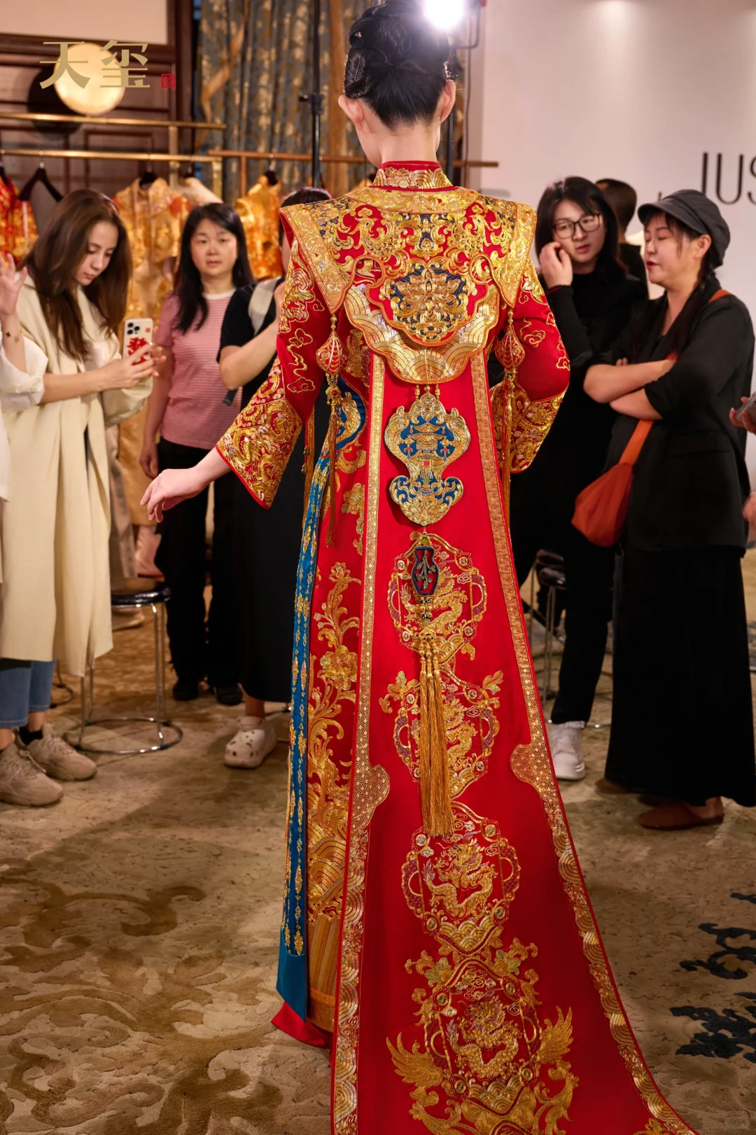 一口气拿了一辆小米Su7