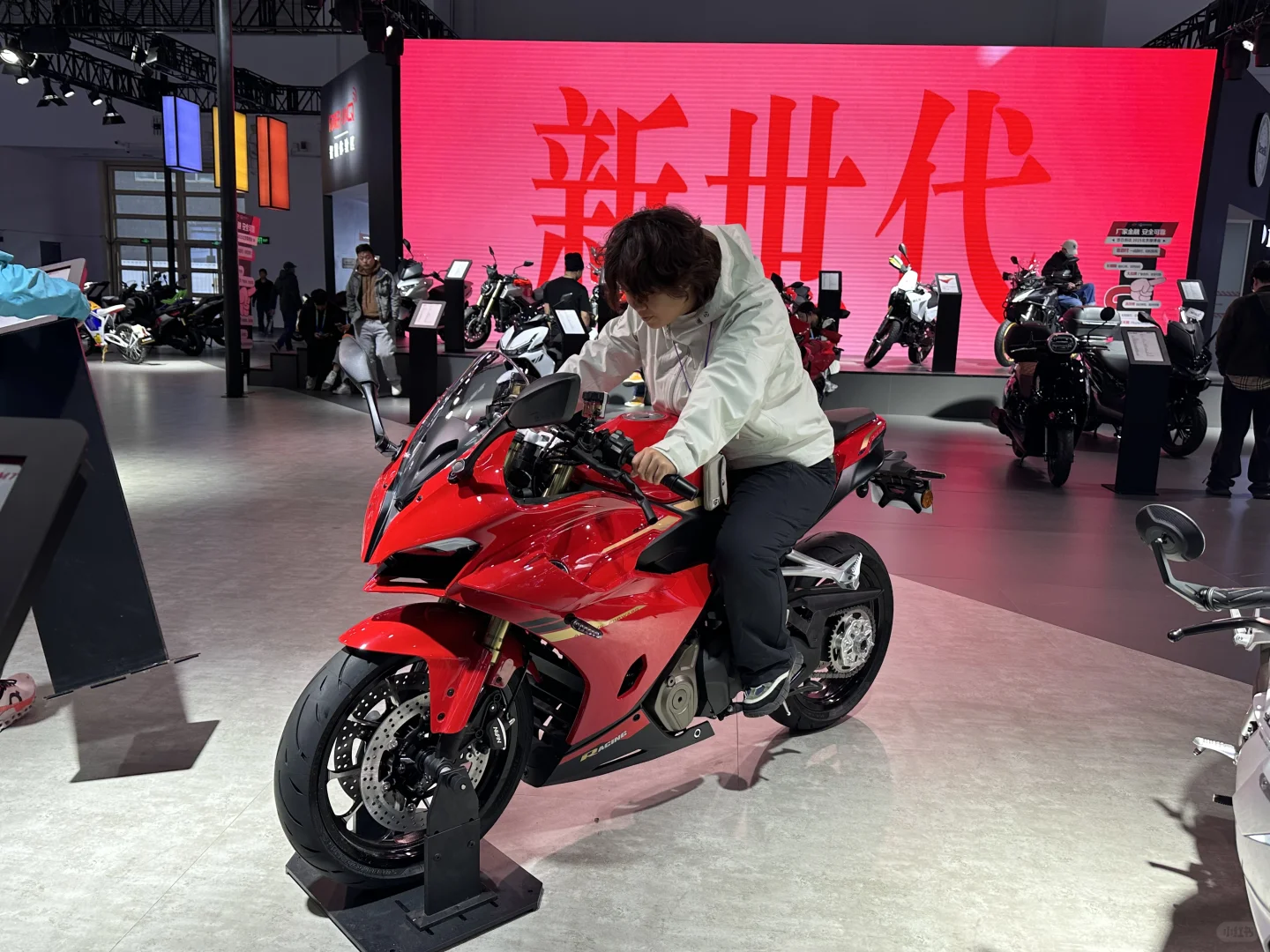 2025年北京国展摩托车会展，薅羊毛那些礼品