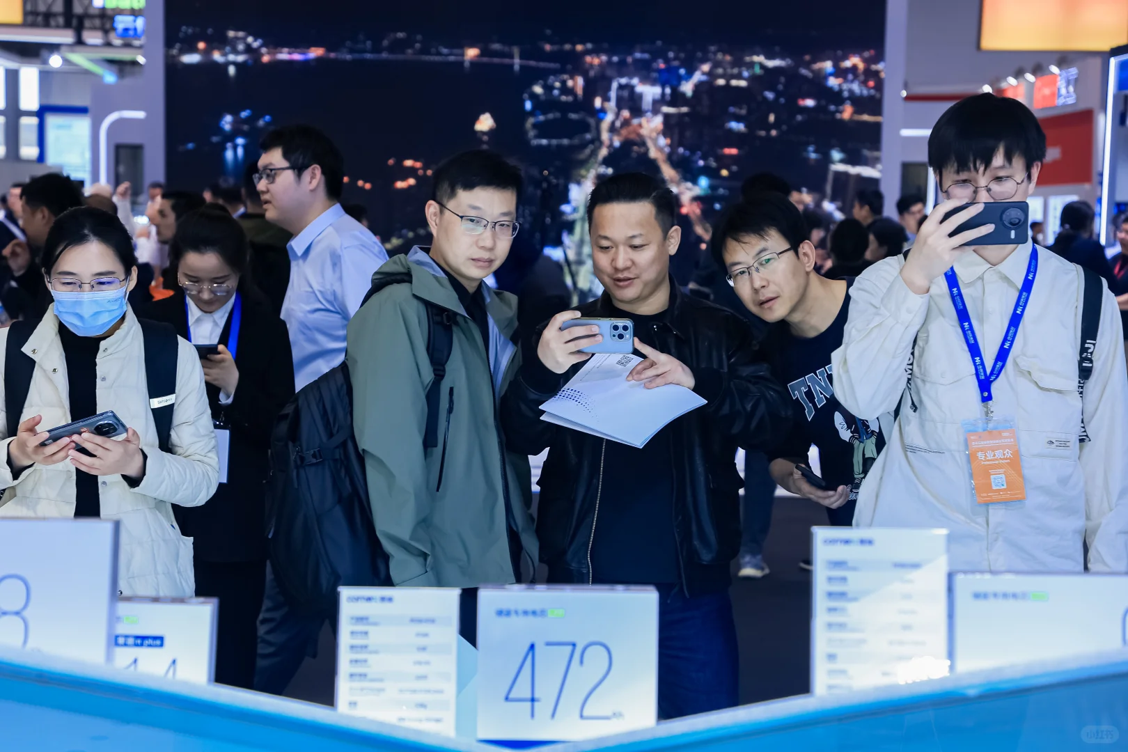 最快量产！全球首款472Ah大电池亮相ESIE