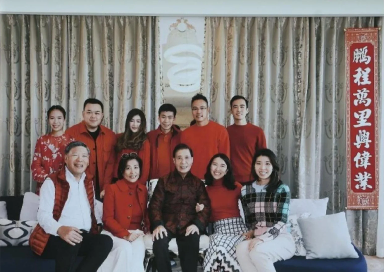 徐子淇写信悼念李兆基，感恩成为其家人