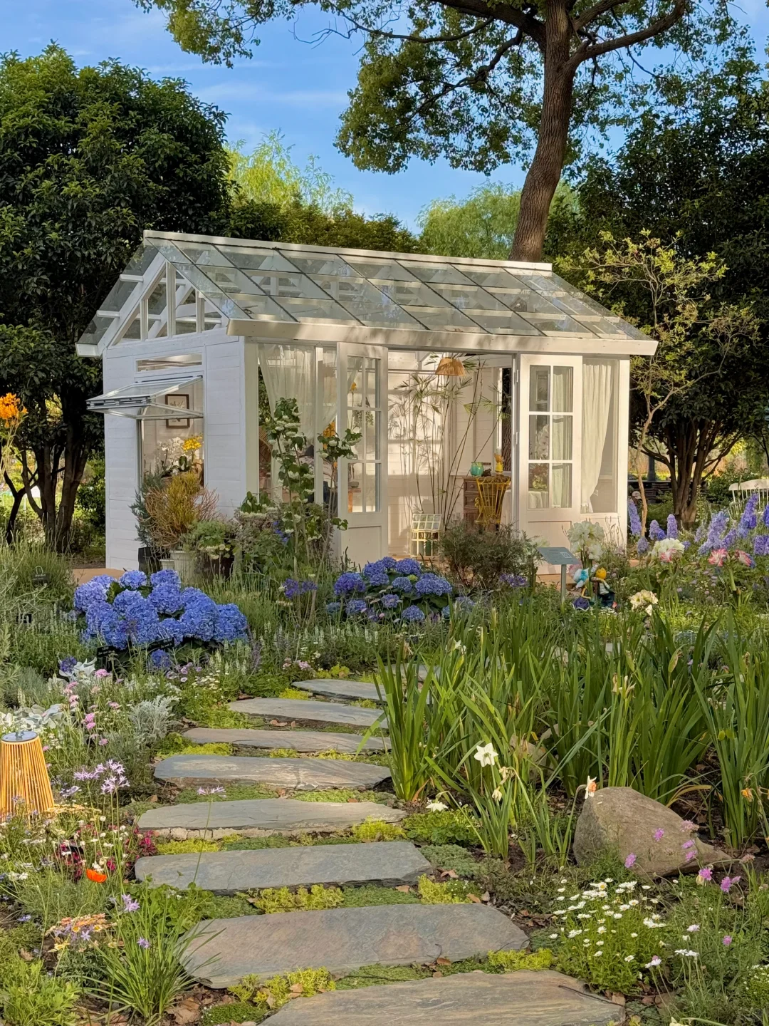 五一上海zui 值得一逛的花展，美到窒息！！?