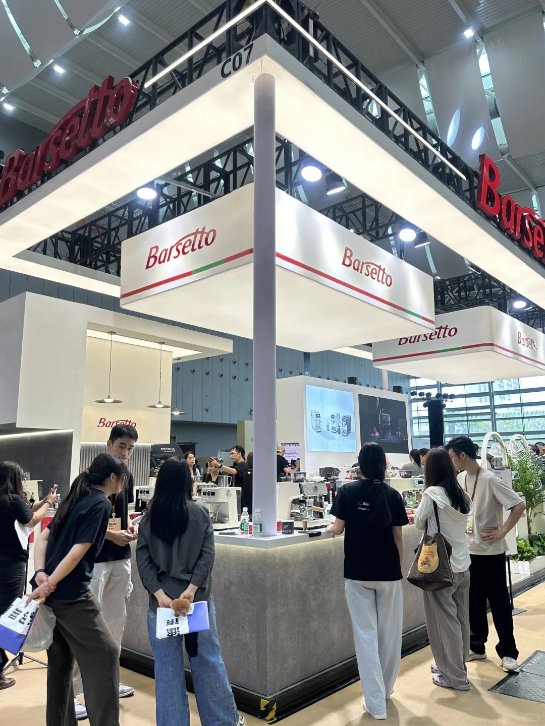 可惜你们不在佛山??…….大型咖啡展开始了！