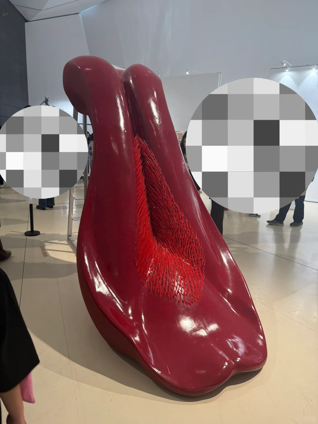 央美毕业展人好多