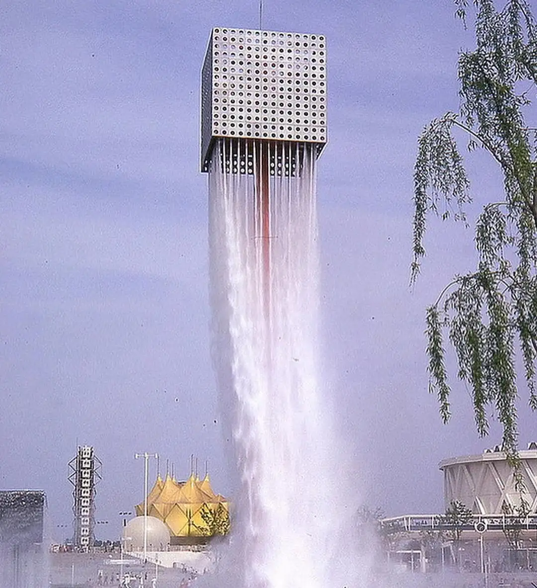 回到55年前看看“疯狂、超前”的大阪世博会