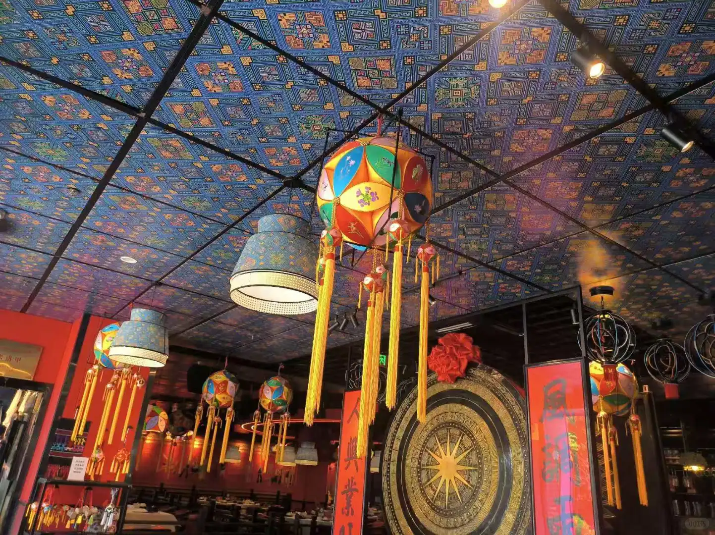 参观学习米洛甲壮古，学习会展设计。