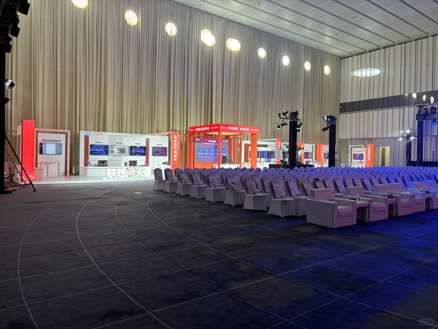 去了个很赞的地方，太好拍了！?