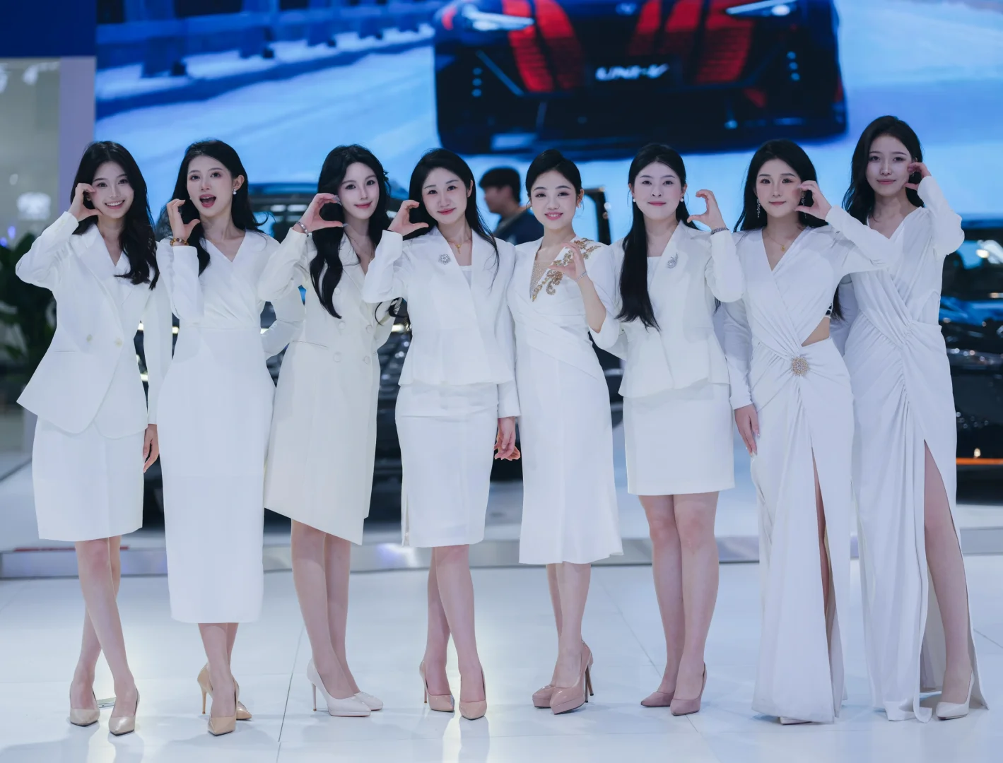 合肥女主持车展日?