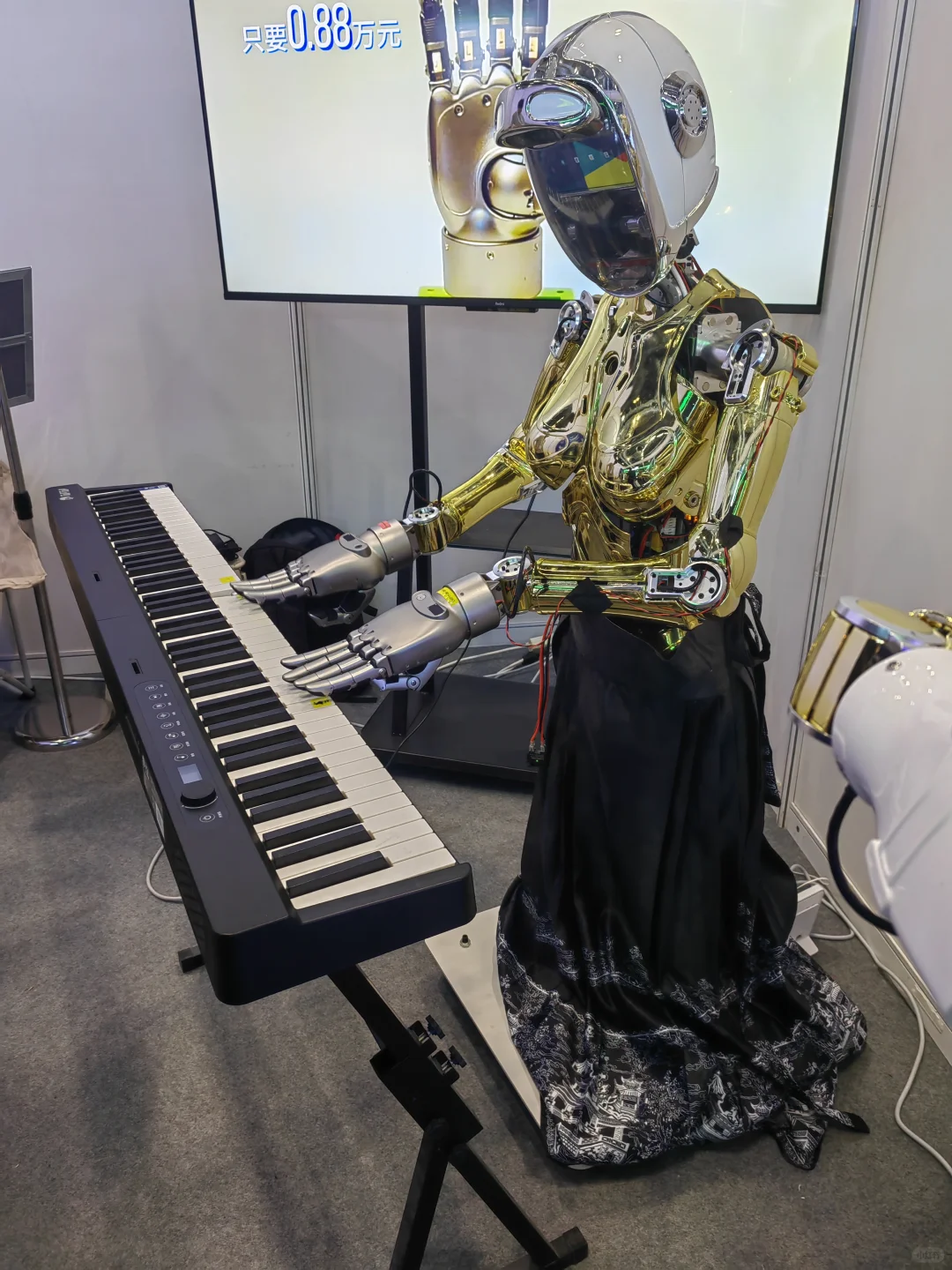 漫游赏景：参观中国北京国际科技产业博览会