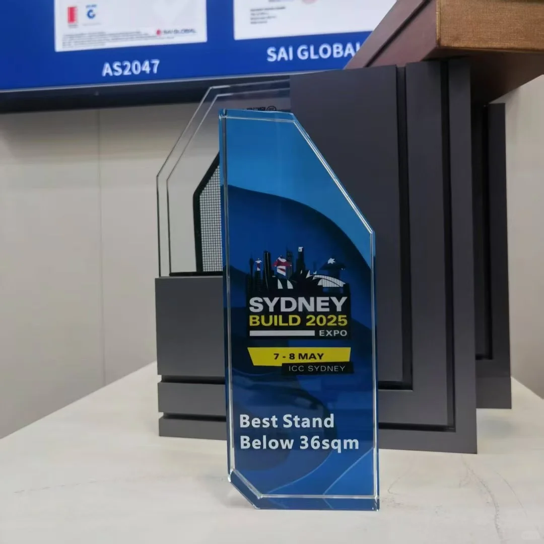 这奖杯也太帅了！???