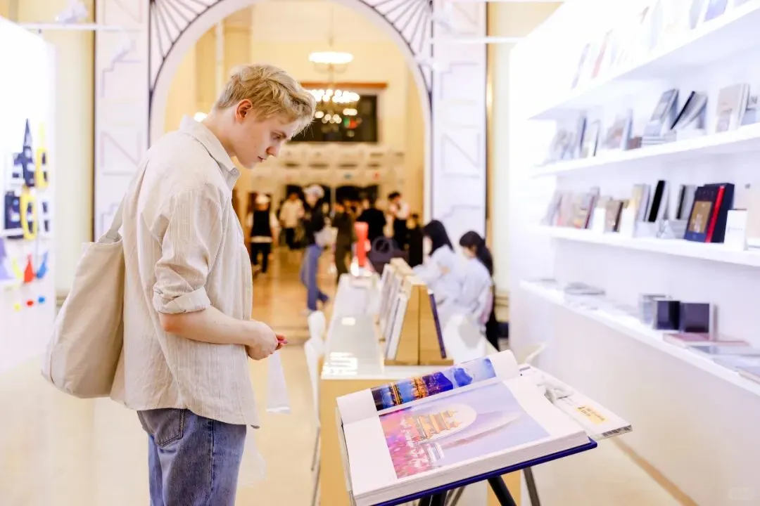 艺商会艺术空间：影像上海艺术博览会