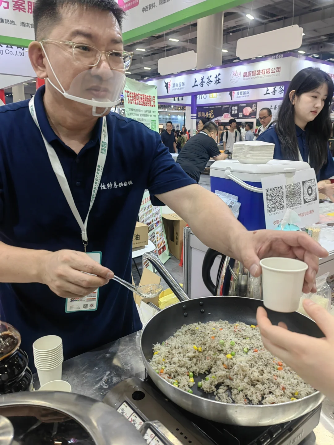 广交会展馆，吃喝玩乐的一天