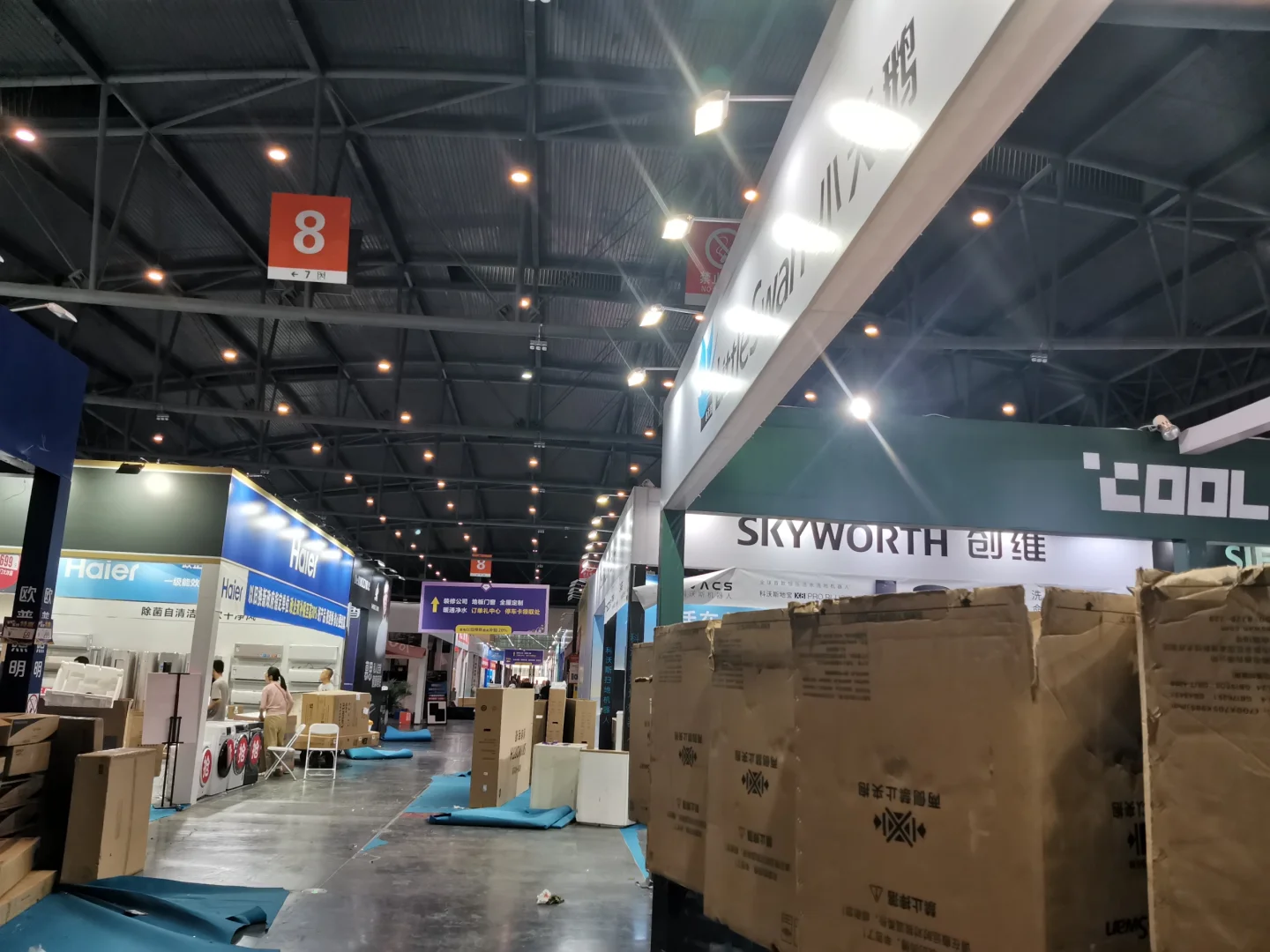 在西部博览城展会干活的一天