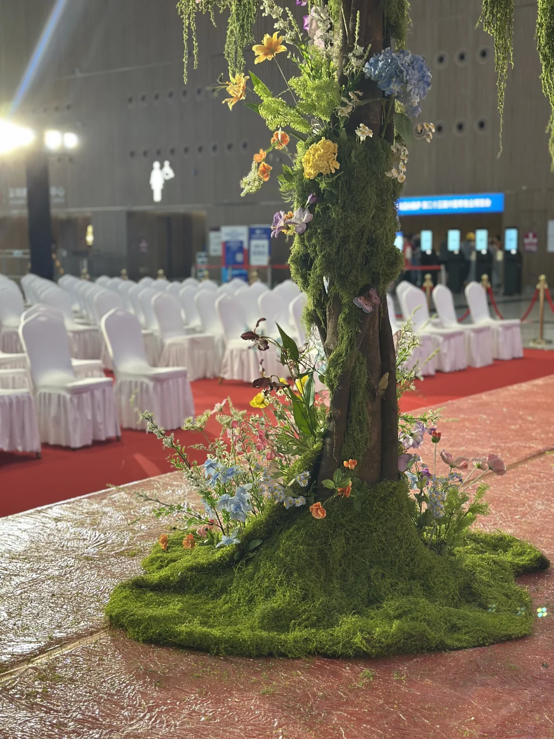 第25届中国零售业博览会开幕式花艺布置