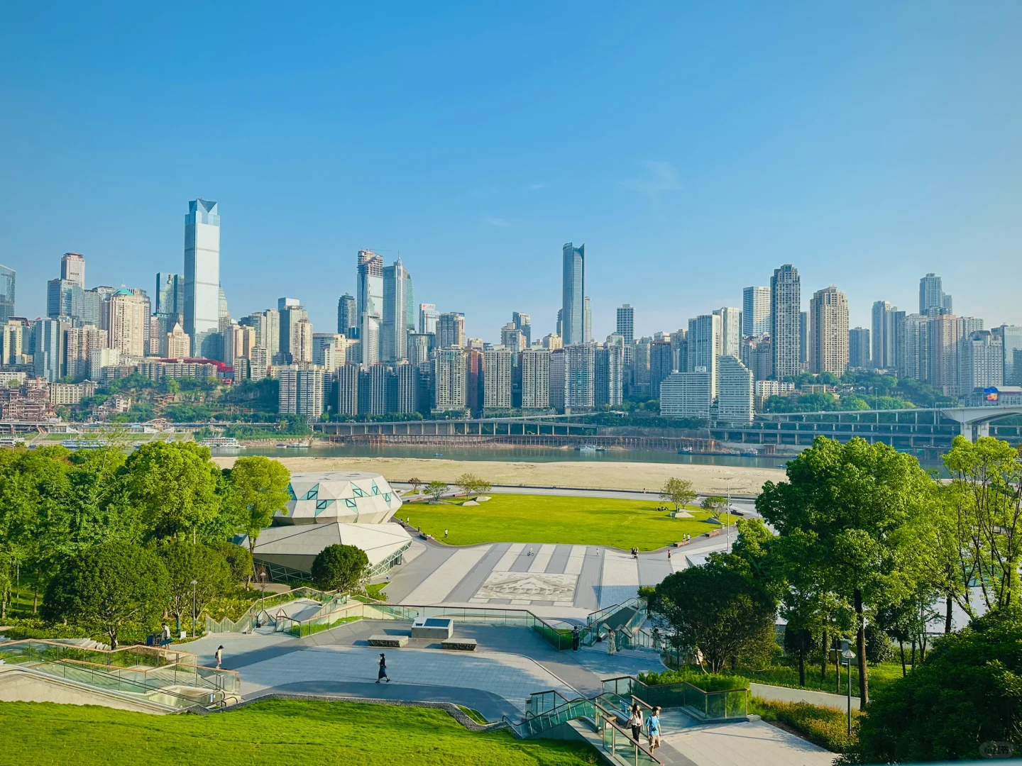 重庆曼哈顿钻石广场?