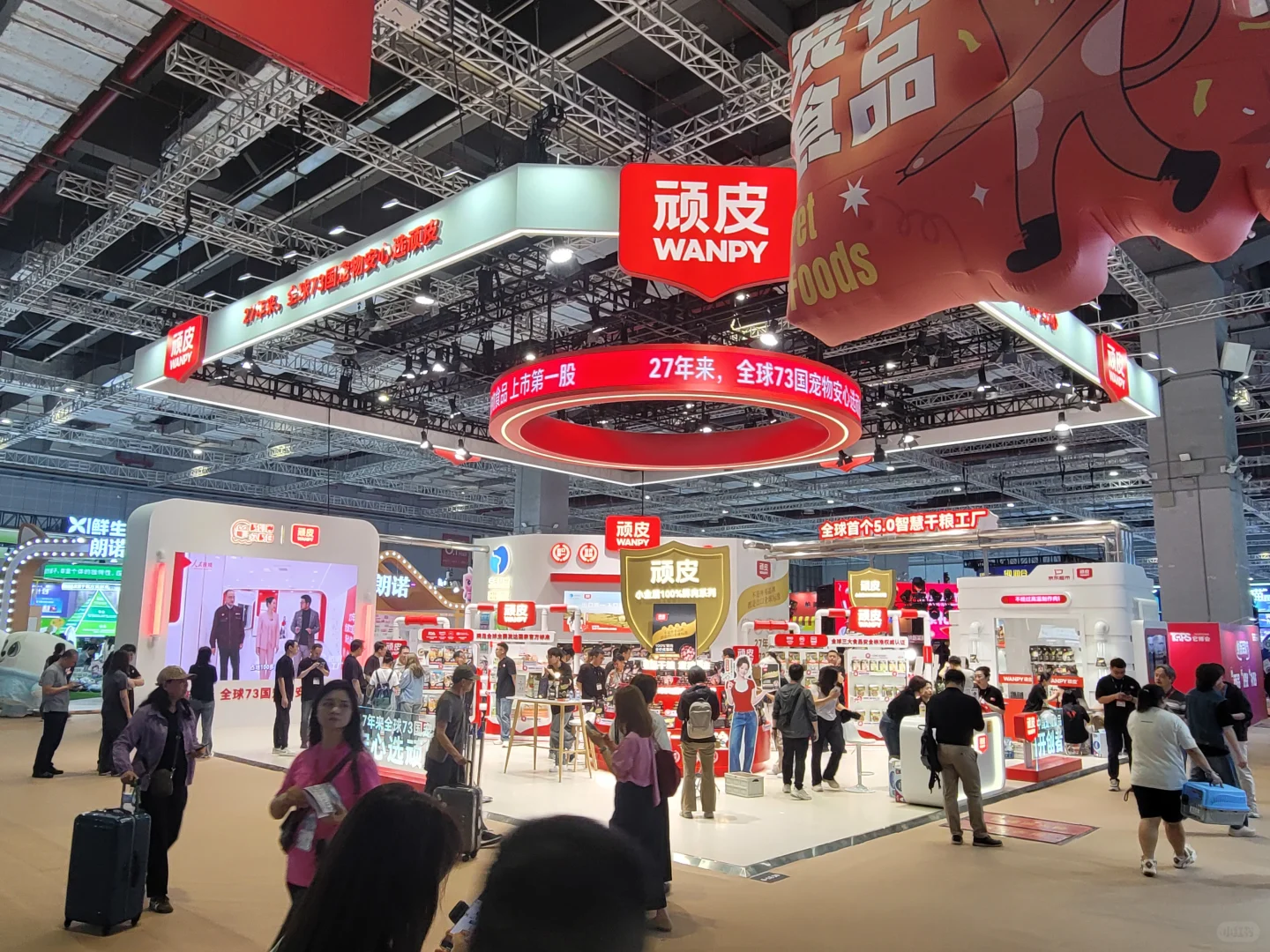 2025上海它博会人山人海，整个行业高速发展