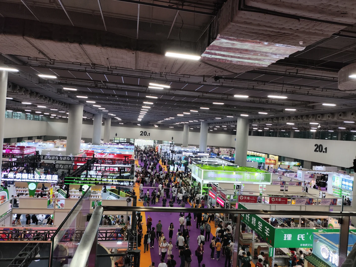 到啦到啦，人山人海！