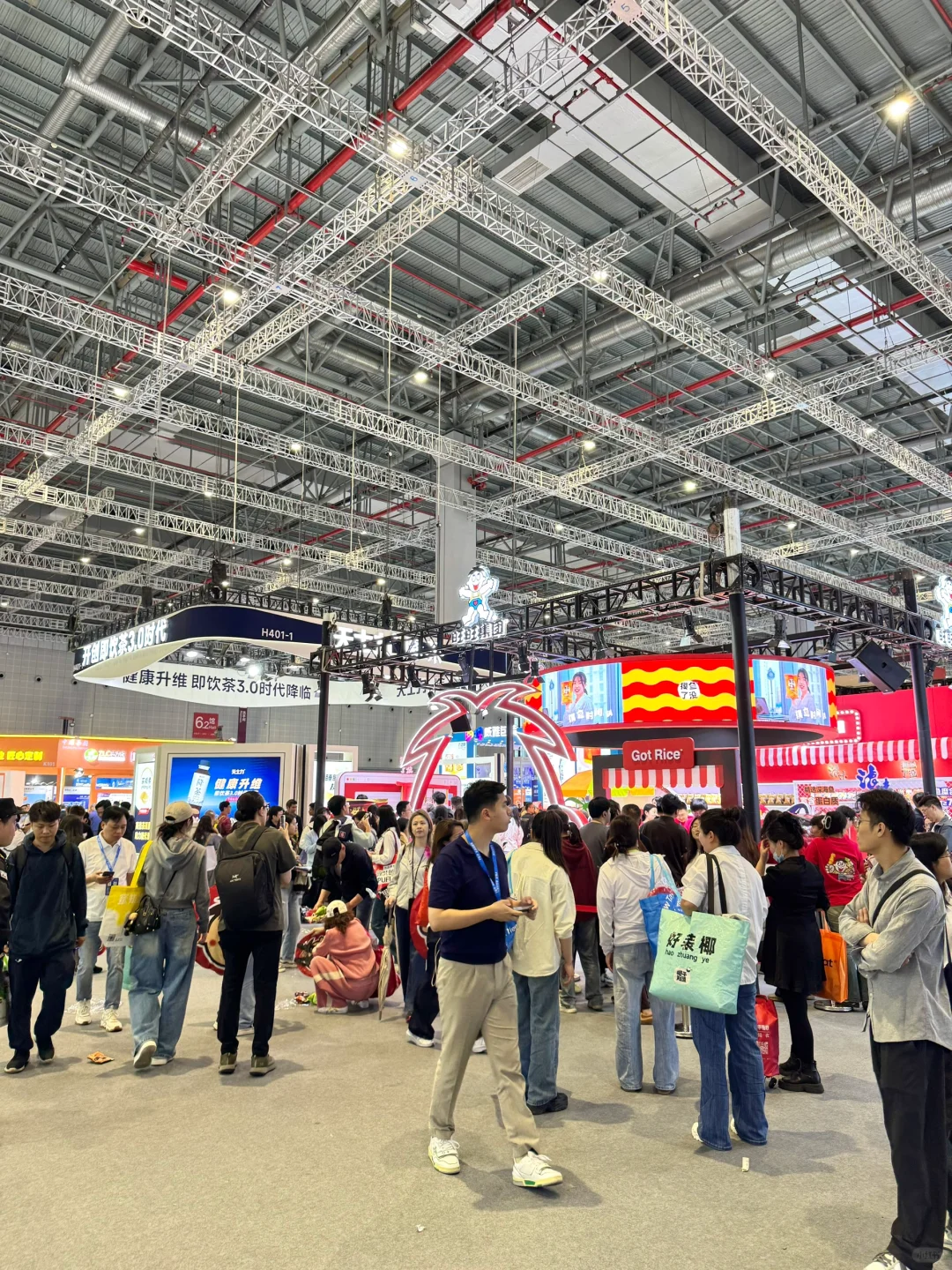 谁能解释一下上海这种现象。。。。。