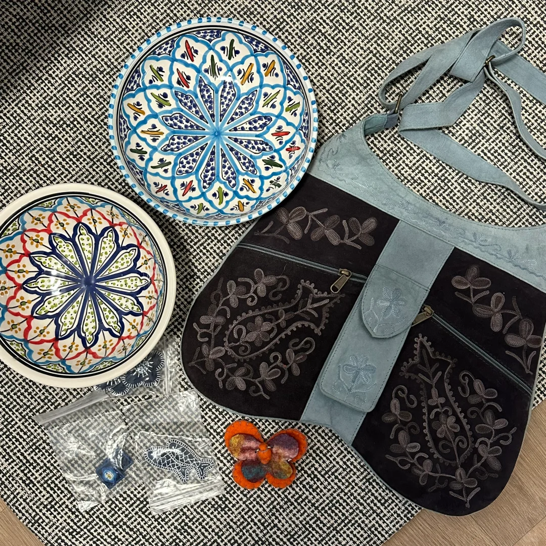 ??在巴黎博览会上疯狂淘宝